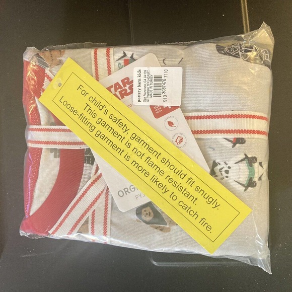 Pottery Barn Kids STAR WARS HOLIDAY PAJAMAS sz. 4 Organic Cotton Christmas - Picture 3 of 7